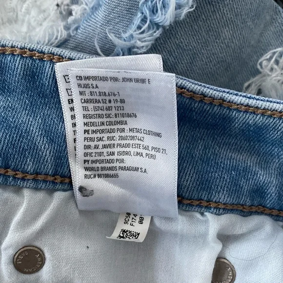 American Eagle Next Level Stretch MIDl Denim Shorts - Size 8 - EUC - Picture 7 of 9